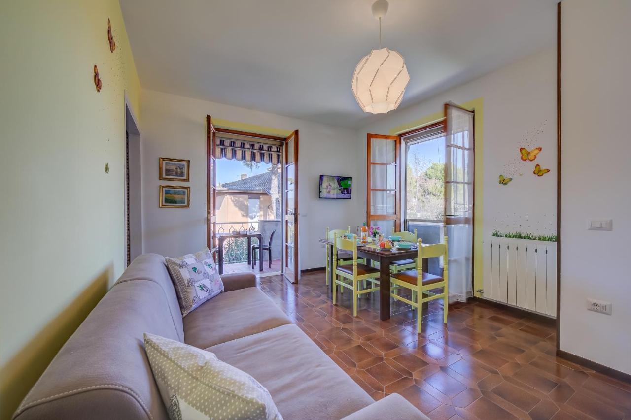 Villa Fiorita Apartments - Happy Rentals Sirmione Eksteriør bilde